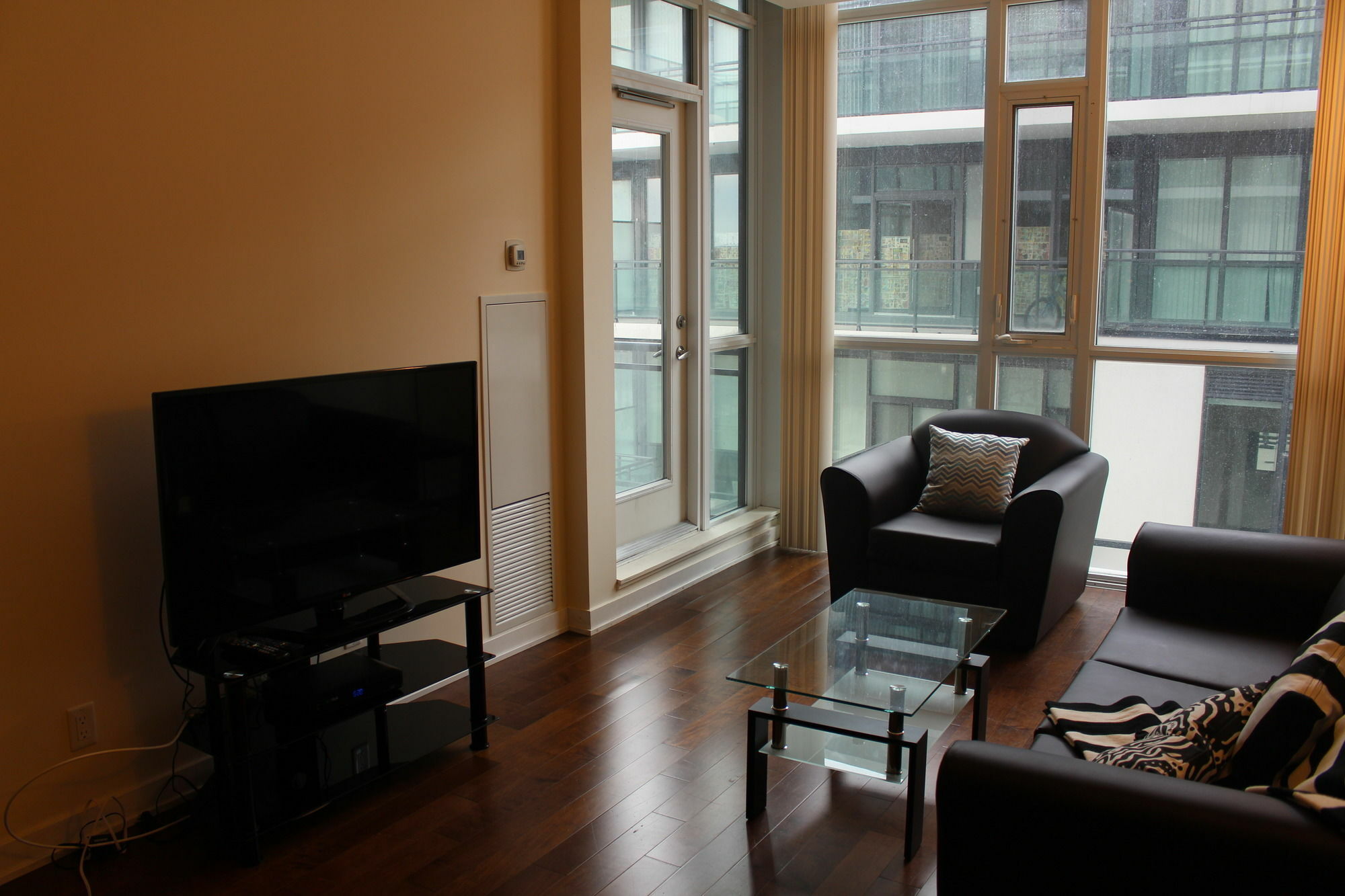 Custom Luxury Suite - By Elite Suites Mississauga Kültér fotó