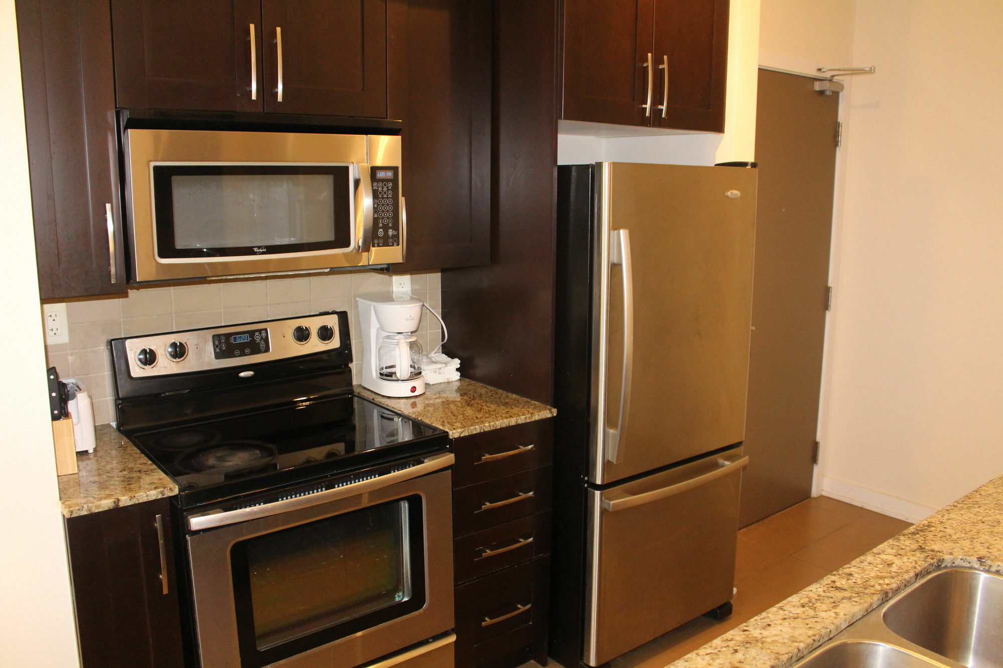 Custom Luxury Suite - By Elite Suites Mississauga Kültér fotó